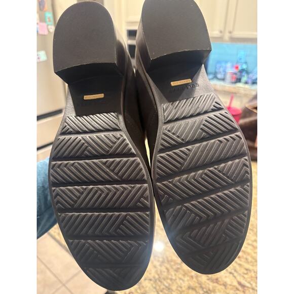 COLE HAAN Peetz Water Resistant Chelsea/Elastic Boot Size 9B Black Olive Suede - Picture 6 of 7